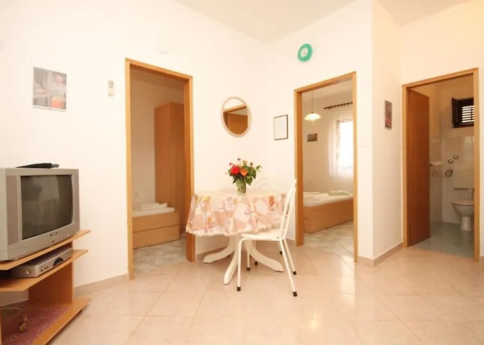 Rukavac 8837a Apartman