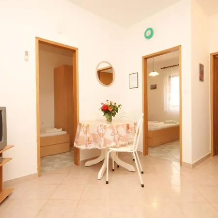 Rukavac 8837a 公寓